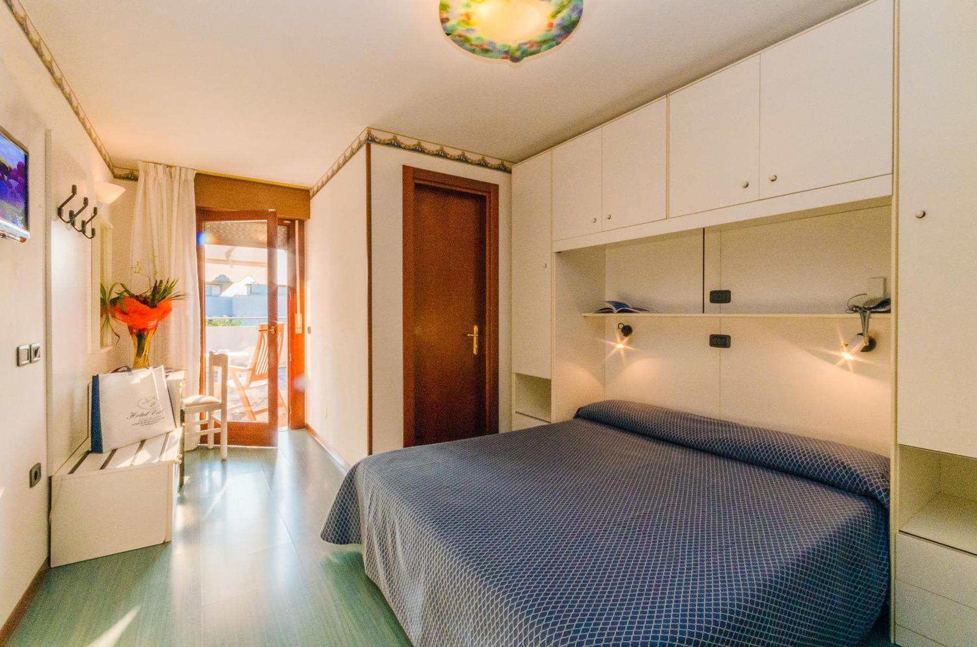 Hotel Europa Bibione Buitenkant foto
