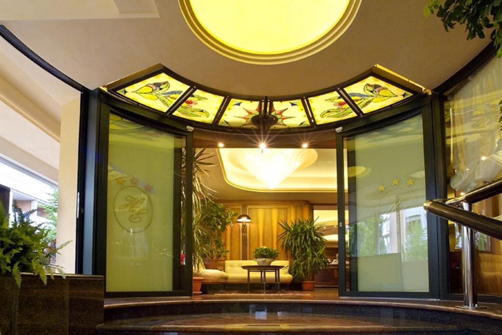 Hotel Europa Bibione Buitenkant foto