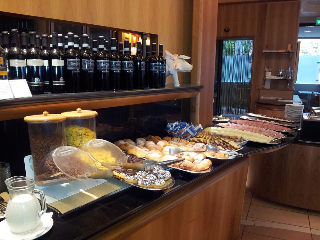 Hotel Europa Bibione Buitenkant foto