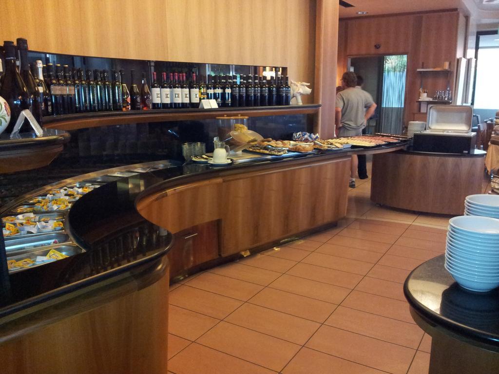 Hotel Europa Bibione Buitenkant foto